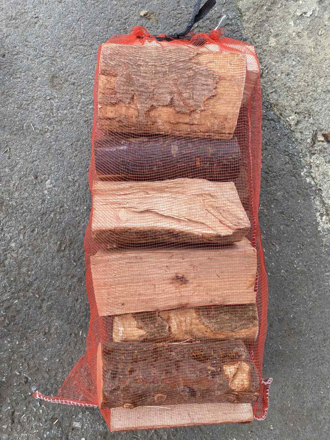 Kiln Dried Hardwood Logs in nets 10 Cranford Estate Firewood